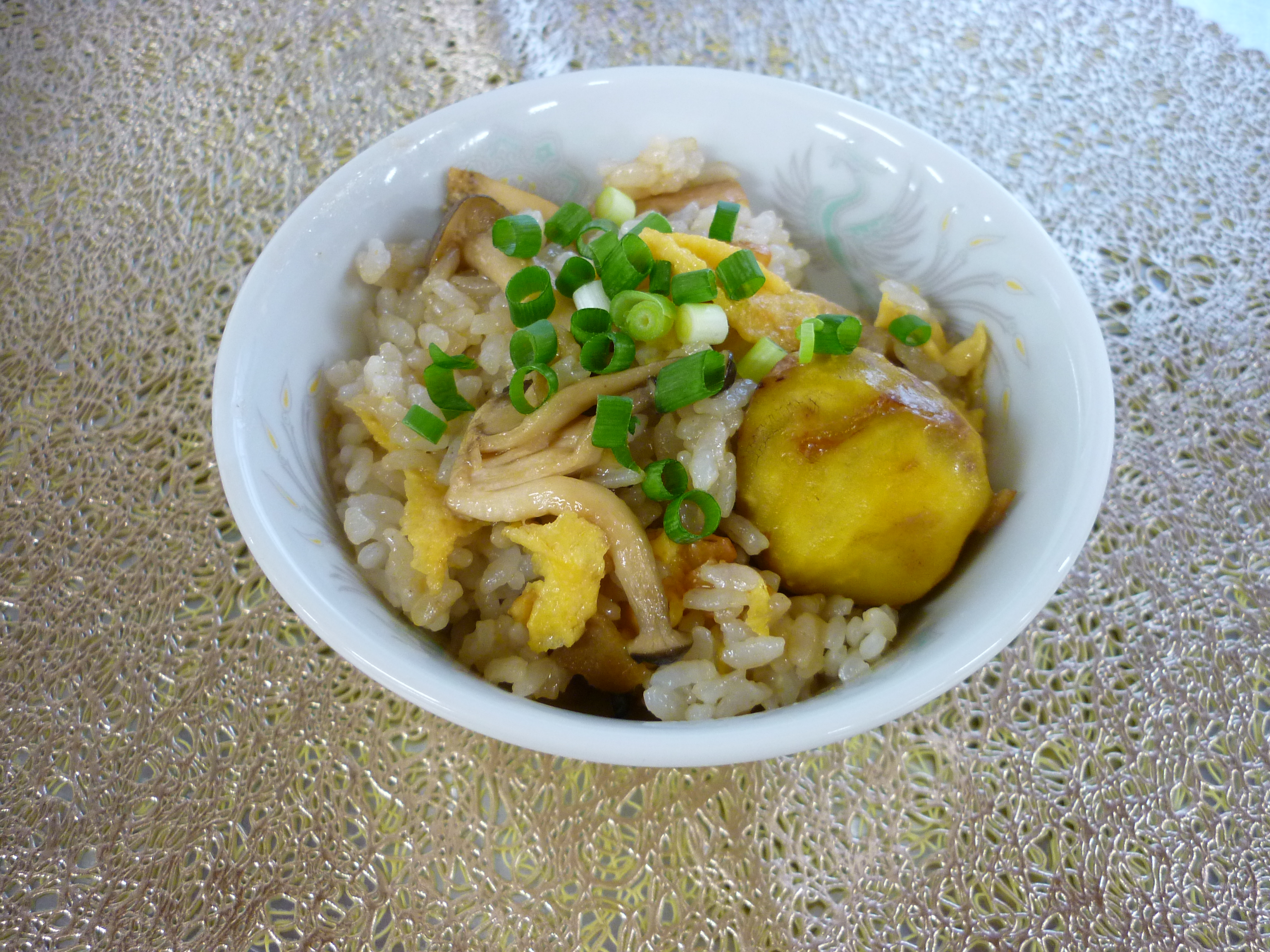 栗子煲飯（栗の炊き込みご飯）