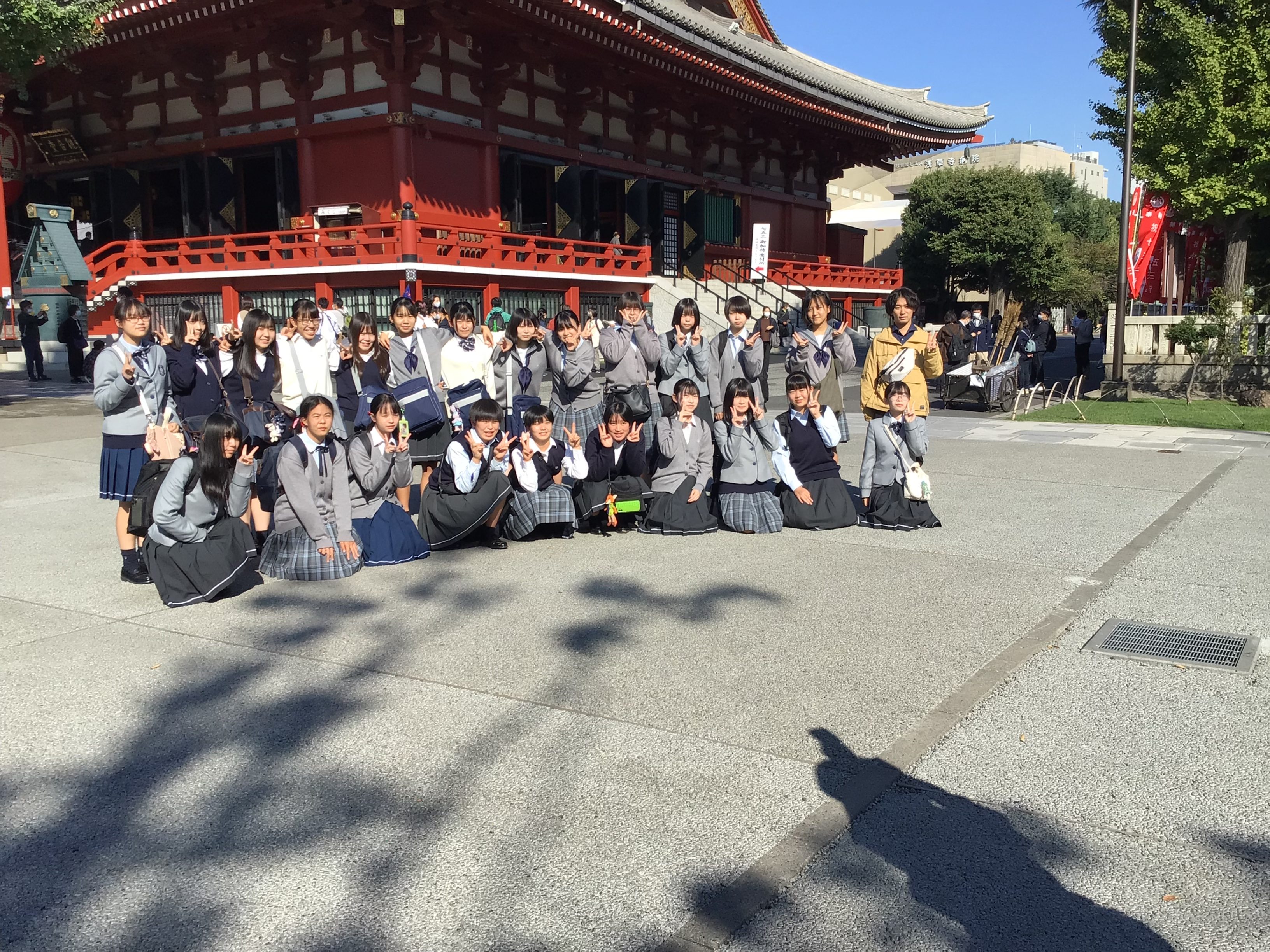 修学旅行旅行4日目 浅草寺 東京スカイツリーにいきました 進徳女子高等学校